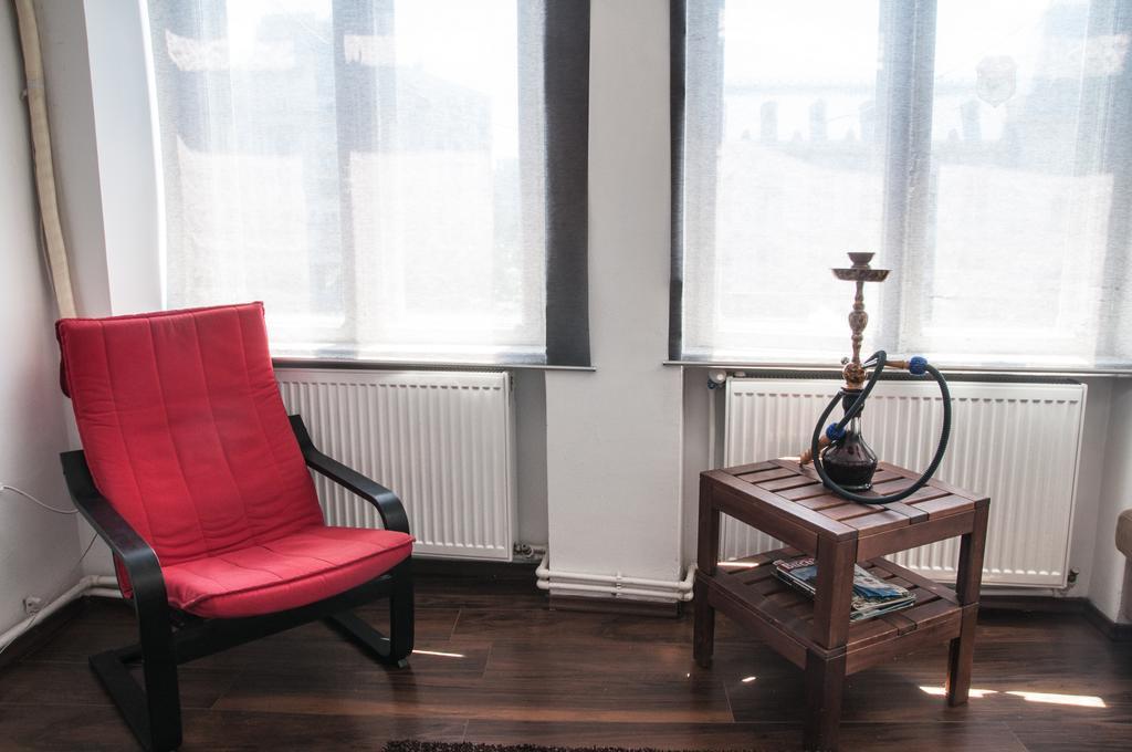 Antique Hostel Bukarest Kültér fotó