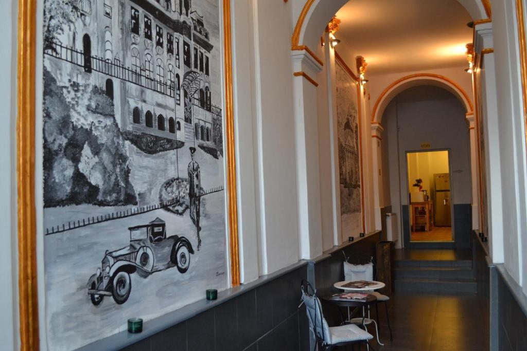 Antique Hostel Bukarest Kültér fotó